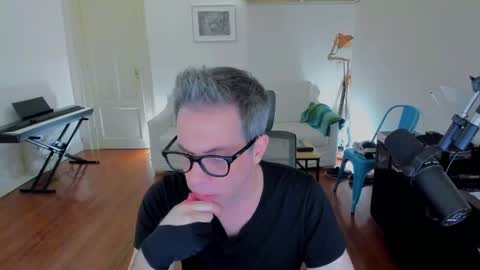 Snapshot of andy0pandi chatting on 12/05/24, 05:06 Andrew online show from 12/05/24, 05:06