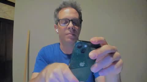 Snapshot of andy0pandi chatting on 01/25/25, 07:17 Andrew online show from 01/25/25, 07:17