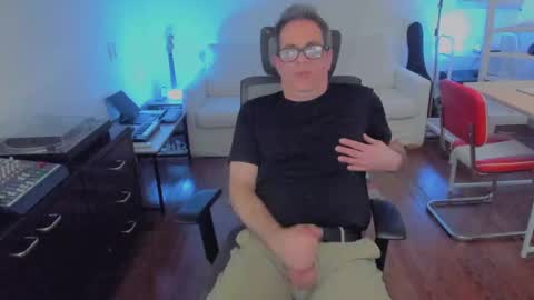 Snapshot of andy0pandi chatting on 09/12/25, 08:31 Andrew online show from 09/12/25, 08:31