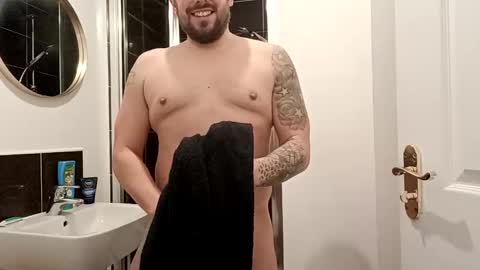 andy248240 online show from 01/03/25, 08:11