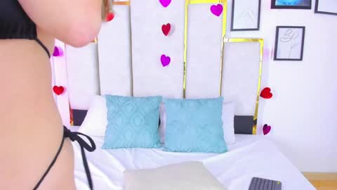 Andy bluee  online show from 02/04/25, 06:57