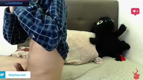 Snapshot of andy_bunny_lover chatting on 01/17/25, 06:15 ANDY online show from 01/17/25, 06:15