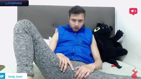 Snapshot of andy_bunny_lover chatting on 01/19/25, 01:43 ANDY online show from 01/19/25, 01:43