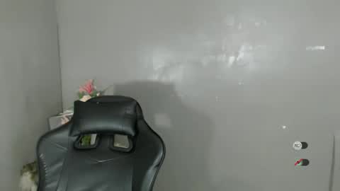 Kisha online show from 01/24/25, 08:23