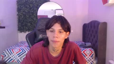 andy_dan1 online show from 02/10/25, 07:28