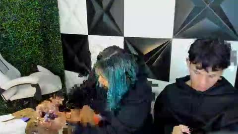 andy_dan1 online show from 11/29/25, 08:12