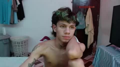 andy_dan1 online show from 05/01/26, 05:45