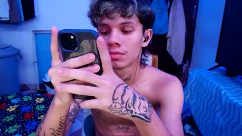 andy_dan1 online show from 05/20/26, 06:41