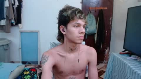 andy_dan1 online show from 05/25/26, 07:47