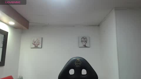 Snapshot of andy_eagleton_20 chatting on 04/29/26, 03:21 andy_eagleton_20 online show from 04/29/26, 03:21