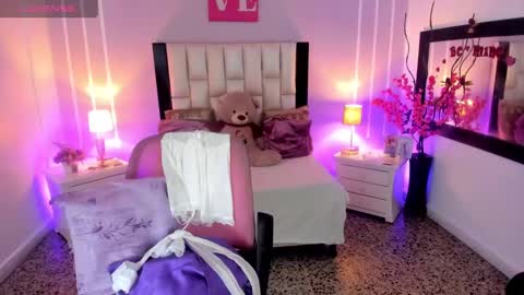 Andrea online show from 11/20/25, 01:11