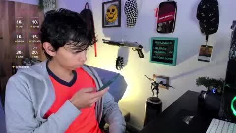 andy_guez_11 online show from 03/11/25, 01:23
