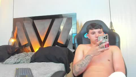 Snapshot of andy_miller5 chatting on 05/16/26, 07:56 ANDY online show from 05/16/26, 07:56