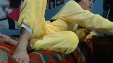 Snapshot of andy_rock_ chatting on 03/12/25, 01:25 andy online show from 03/12/25, 01:25