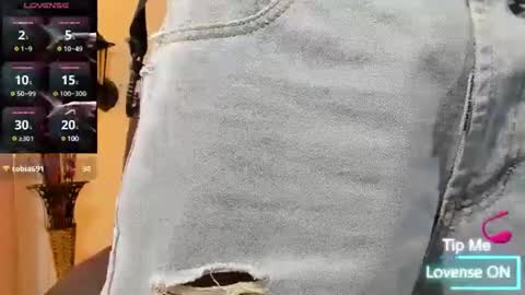 andy_smith333 online show from 01/18/25, 07:58