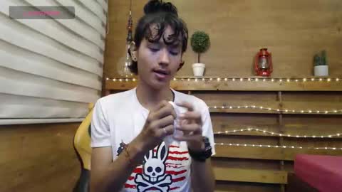 Snapshot of andy_staar18 chatting on 10/08/25, 01:09 andy online show from 10/08/25, 01:09