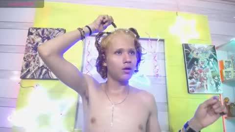 Snapshot of andy_staar18 chatting on 11/22/25, 07:02 andy online show from 11/22/25, 07:02