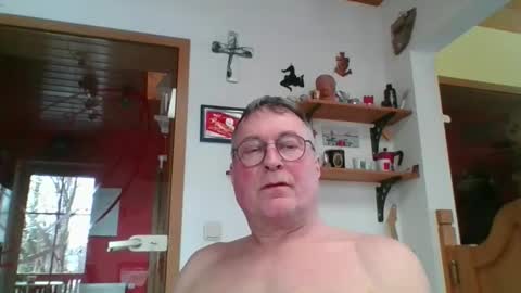 Snapshot of andybayern chatting on 02/20/26, 12:05 andybayern online show from 02/20/26, 12:05