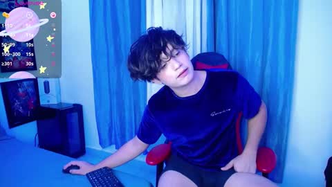 Snapshot of andyboy_19 chatting on 02/22/25, 01:33 andy online show from 02/22/25, 01:33