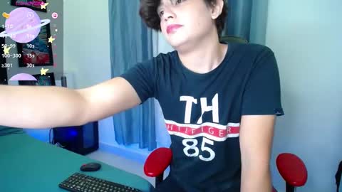 Snapshot of andyboy_19 chatting on 02/24/25, 11:41 andy online show from 02/24/25, 11:41