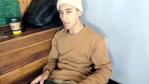 Andy Joy  online show from 11/24/25, 11:21