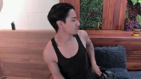 Snapshot of andyjoy_ chatting on 04/28/26, 11:37 Andy Joy online show from 04/28/26, 11:37