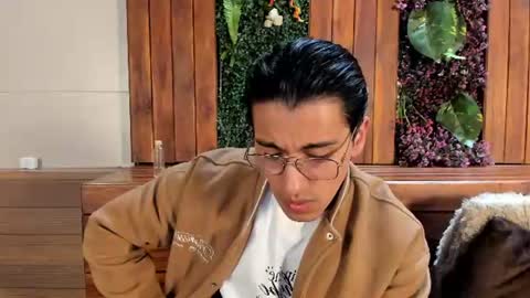 Snapshot of andyjoy_ chatting on 06/15/26, 11:34 Andy Joy online show from 06/15/26, 11:34