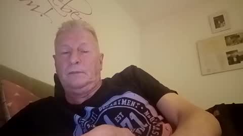 andyk1704 online show from 01/29/25, 04:41