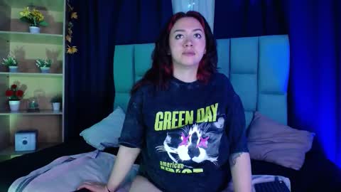 Snapshot of andylovera_ chatting on 12/16/25, 11:26 Andy online show from 12/16/25, 11:26