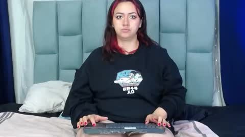 Snapshot of andylovera_ chatting on 12/17/25, 11:16 Andy online show from 12/17/25, 11:16