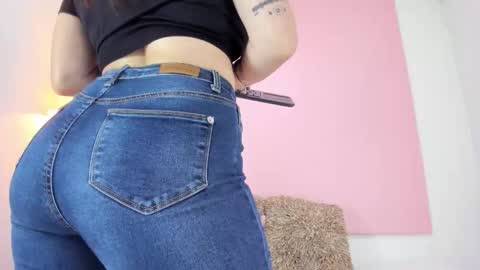 Snapshot of andyylove_jk chatting on 12/02/25, 12:54 Andy online show from 12/02/25, 12:54