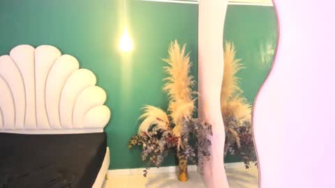 ANEE SAVAL online show from 01/14/25, 03:15