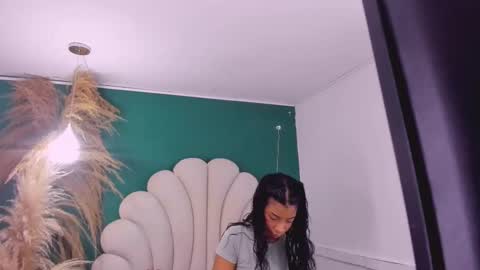 ANEE SAVAL online show from 03/04/25, 12:01