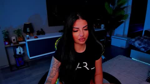 Anne online show from 02/25/26, 07:45