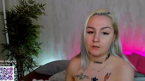 Snapshot of anet_dream chatting on 12/13/25, 07:53 Anet Dream online show from 12/13/25, 07:53