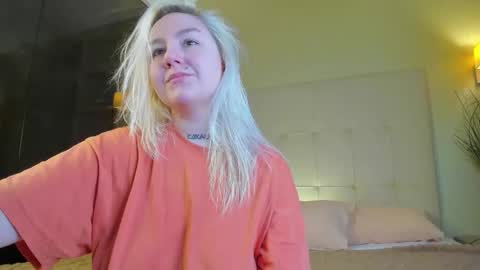 Snapshot of anet_dream chatting on 01/12/26, 05:18 Anet Dream online show from 01/12/26, 05:18