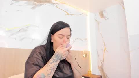 Snapshot of anette_cooper chatting on 11/29/25, 12:13 anette_cooper online show from 11/29/25, 12:13