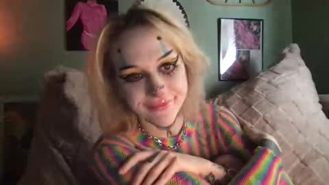 Snapshot of ang3lmorgu3 chatting on 12/17/25, 06:14 ang3lmorgu3 online show from 12/17/25, 06:14