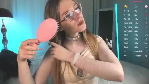 Ange online show from 06/14/26, 07:32