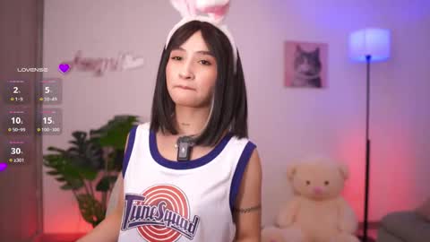 Snapshot of angeeel_ chatting on 10/23/25, 03:50 Angel online show from 10/23/25, 03:50