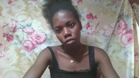 angeeliine online show from 04/15/26, 08:32