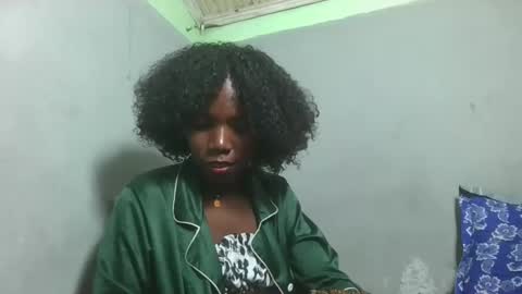 Snapshot of angeeliine chatting on 05/12/26, 04:59 angeeliine online show from 05/12/26, 04:59
