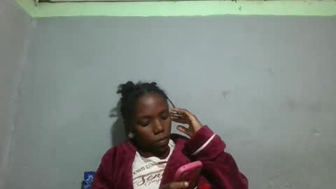 Snapshot of angeeliine chatting on 06/05/26, 02:23 angeeliine online show from 06/05/26, 02:23