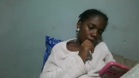 Snapshot of angeeliine chatting on 06/08/26, 05:35 angeeliine online show from 06/08/26, 05:35