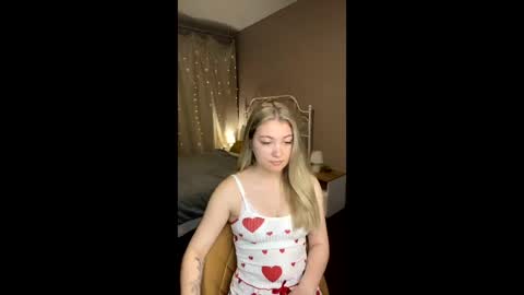 Grace online show from 04/16/26, 01:06