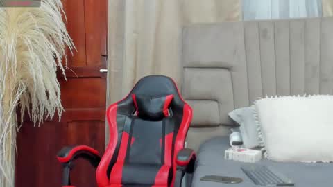 Angel online show from 10/02/25, 03:13