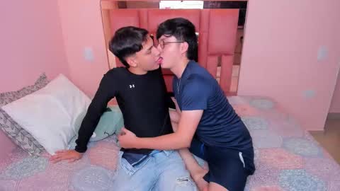 Snapshot of angel_and_jef chatting on 11/21/25, 03:49 Angel and Jeff online show from 11/21/25, 03:49