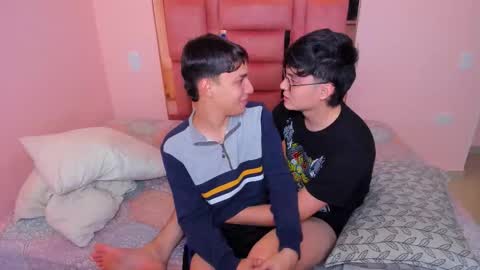 Snapshot of angel_and_jef chatting on 11/29/25, 10:57 Angel and Jeff online show from 11/29/25, 10:57