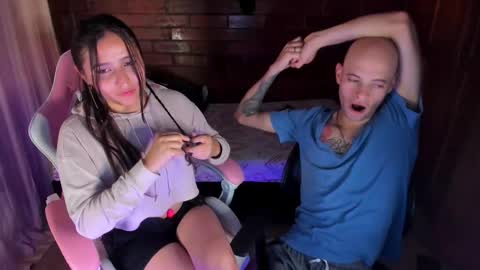 Angel y Yessi online show from 02/19/25, 11:14