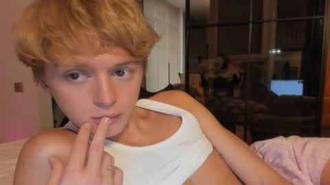 angel_andreww online show from 04/20/26, 08:10